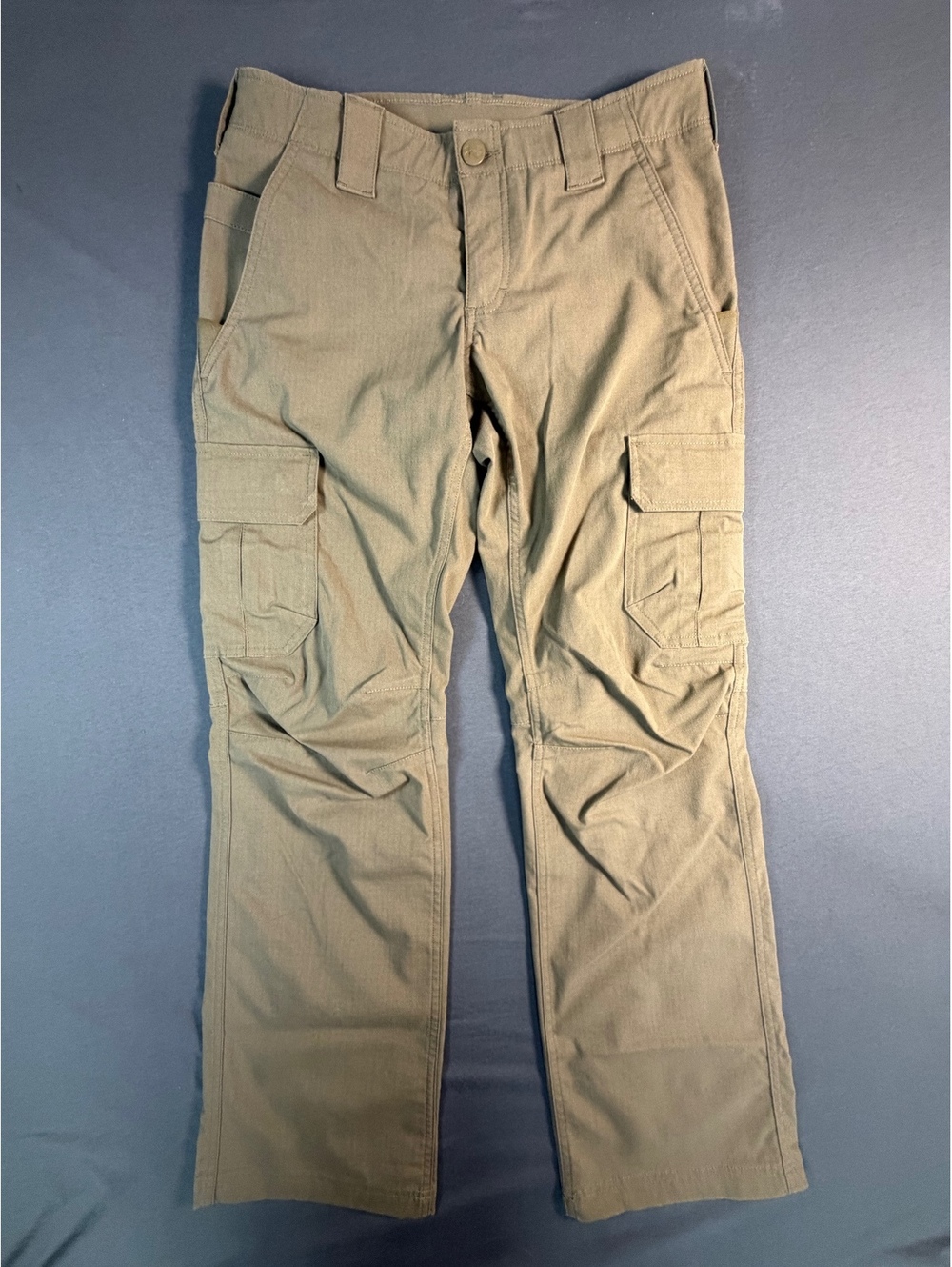 Women’s Under Armour Loose Fit Cargo Pants Size 6 Khaki